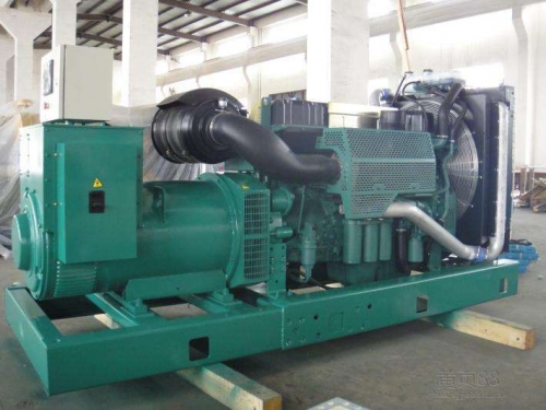 龙城便携静音：租赁无声发电机组，便携式解决能源需求